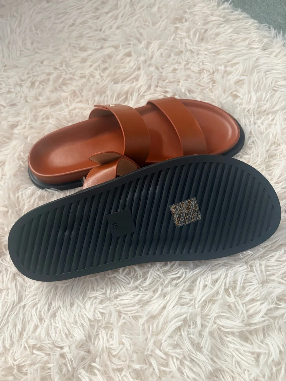 Solecia never worn
